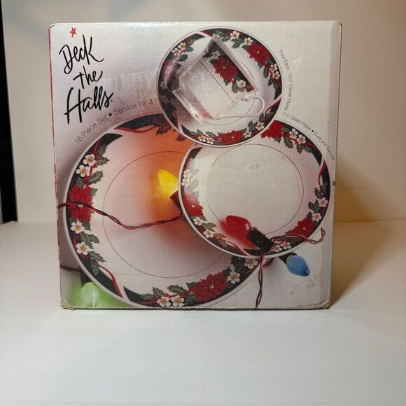 Vintage Tienshan Deck The Halls Christmas Holiday 16 PC Fine China Set of 4 1994 - Picture 1 of 7